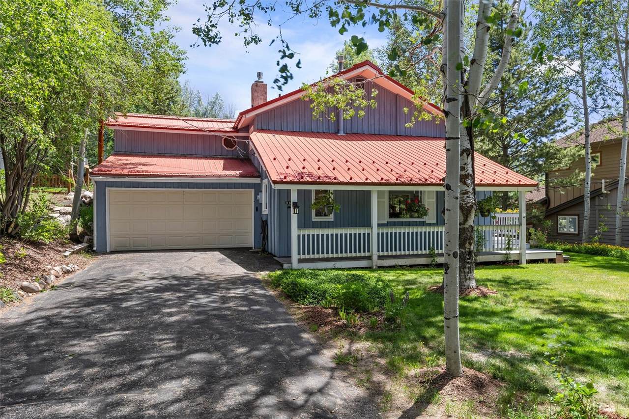 862 Douglas Street - Photo 1