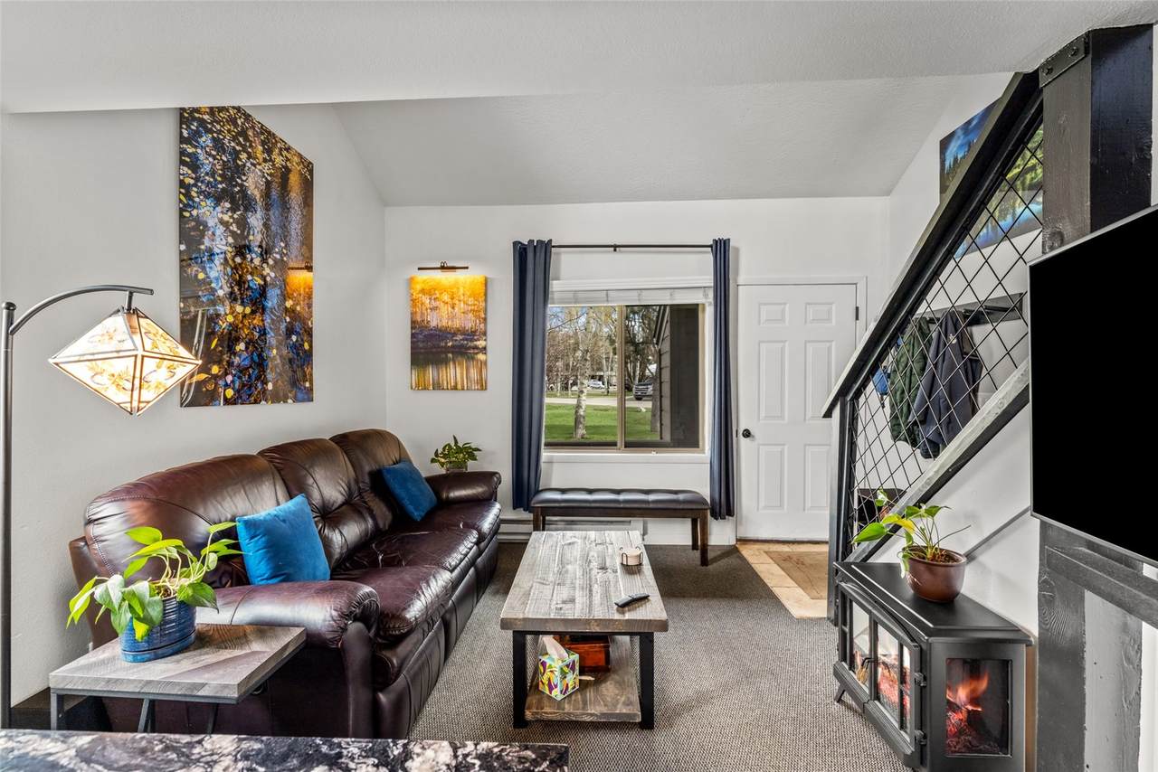 970 Confluence Court - Photo 1