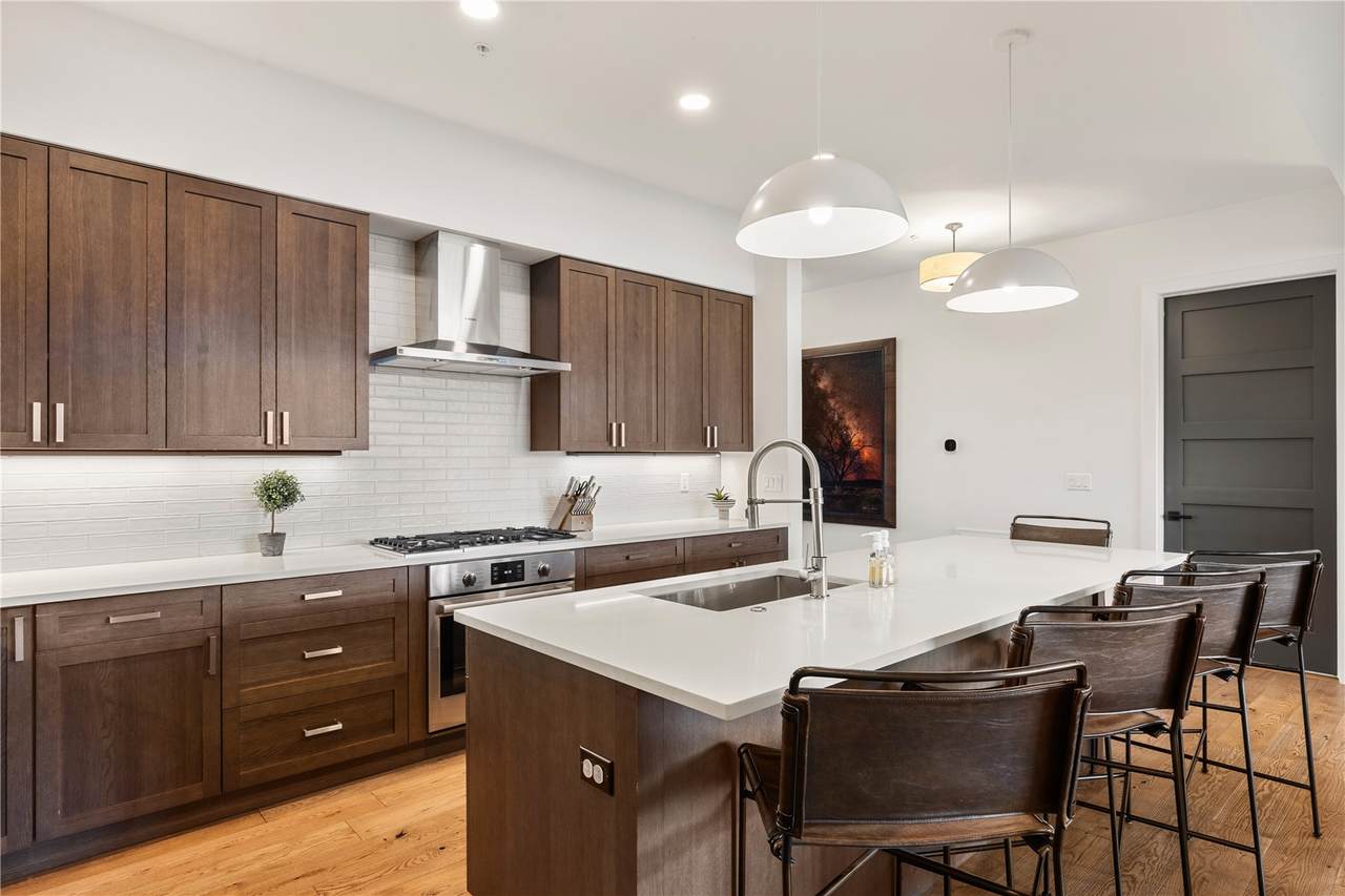 https://bt-photos.global.ssl.fastly.net/summit/1280_boomver_1_S1068400-2.jpg