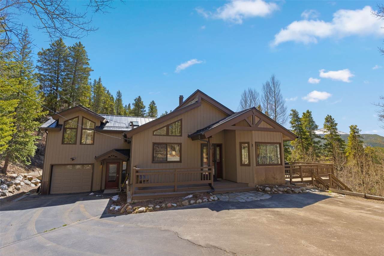 126 Hummingbird Drive - Photo 1