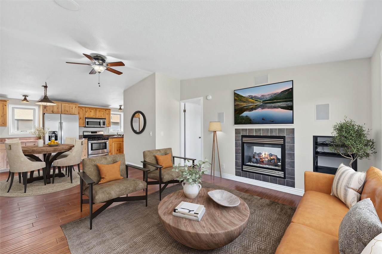 631 Summit Drive - Photo 1