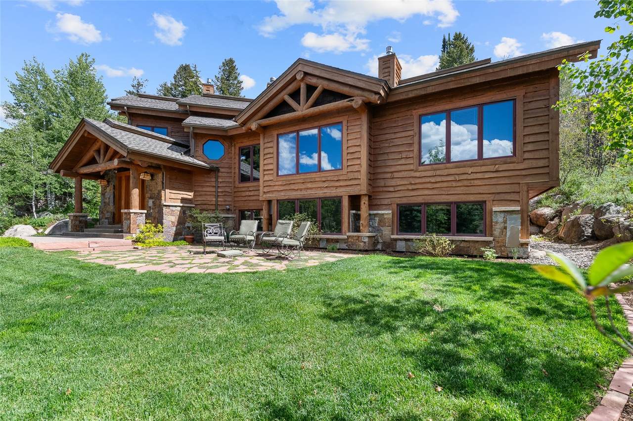 1076 Steamboat Boulevard - Photo 1