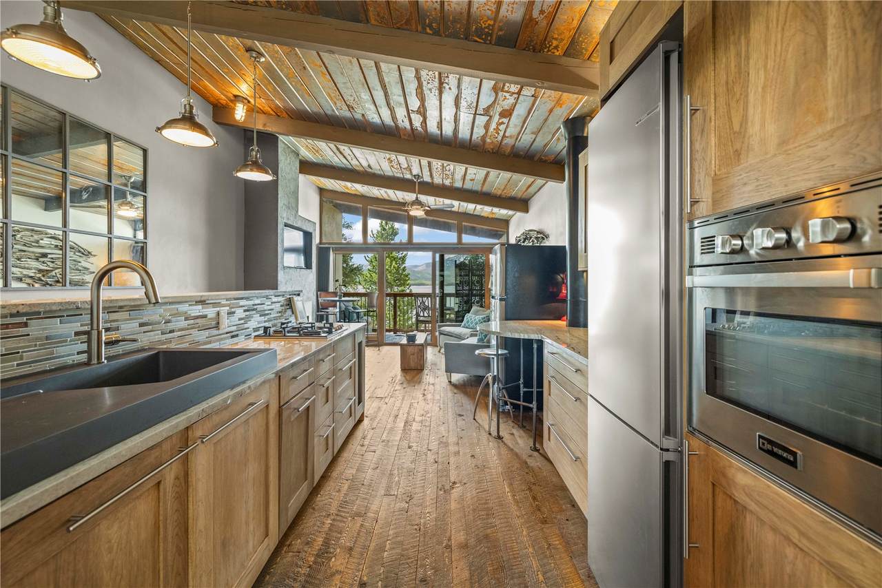 306 Lodgepole Street - Photo 1