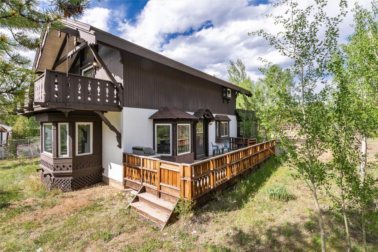 131 Tracy Lane - Photo 1