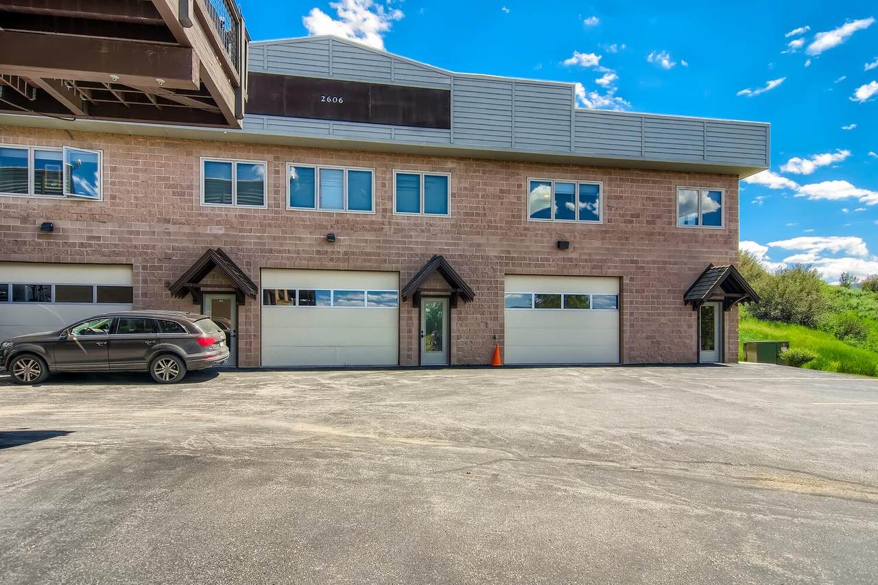 2606 Copper Ridge Circle - Photo 1