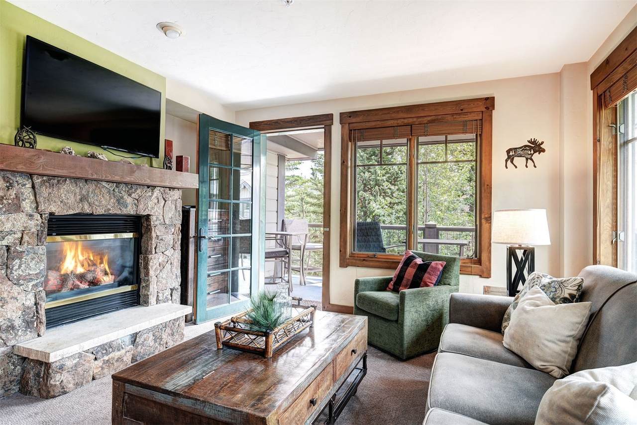 35 Mountain Thunder Drive - Photo 1