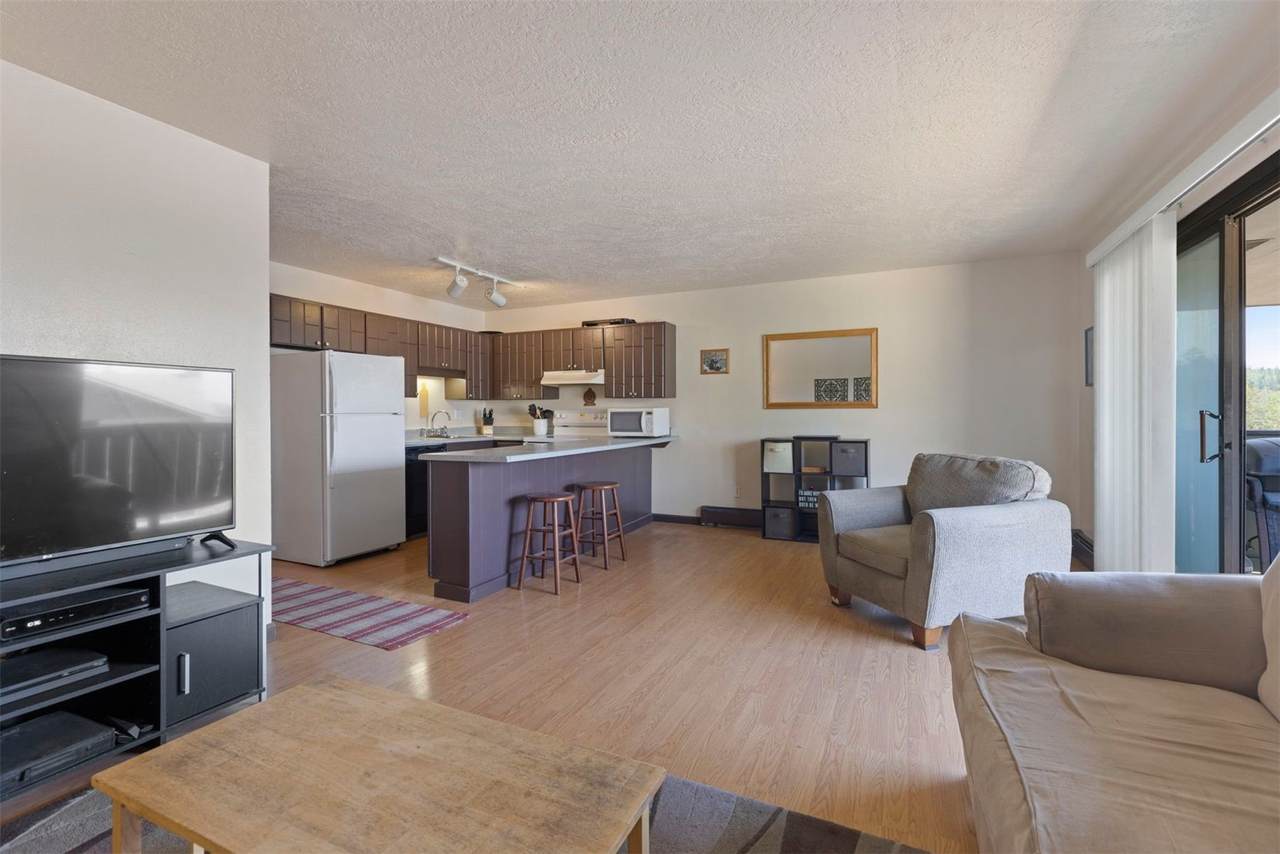 833 Straight Creek Drive - Photo 1