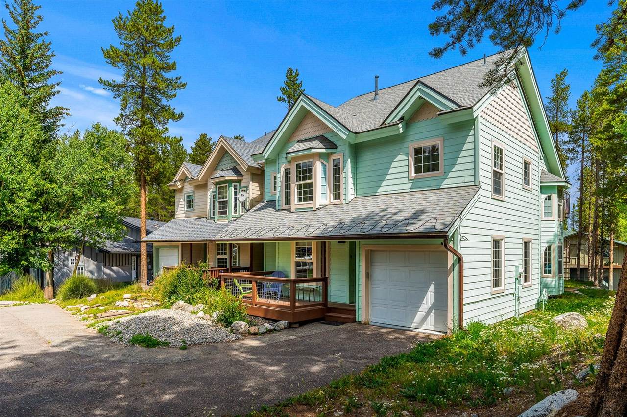 33 Red Feather Road - Photo 1