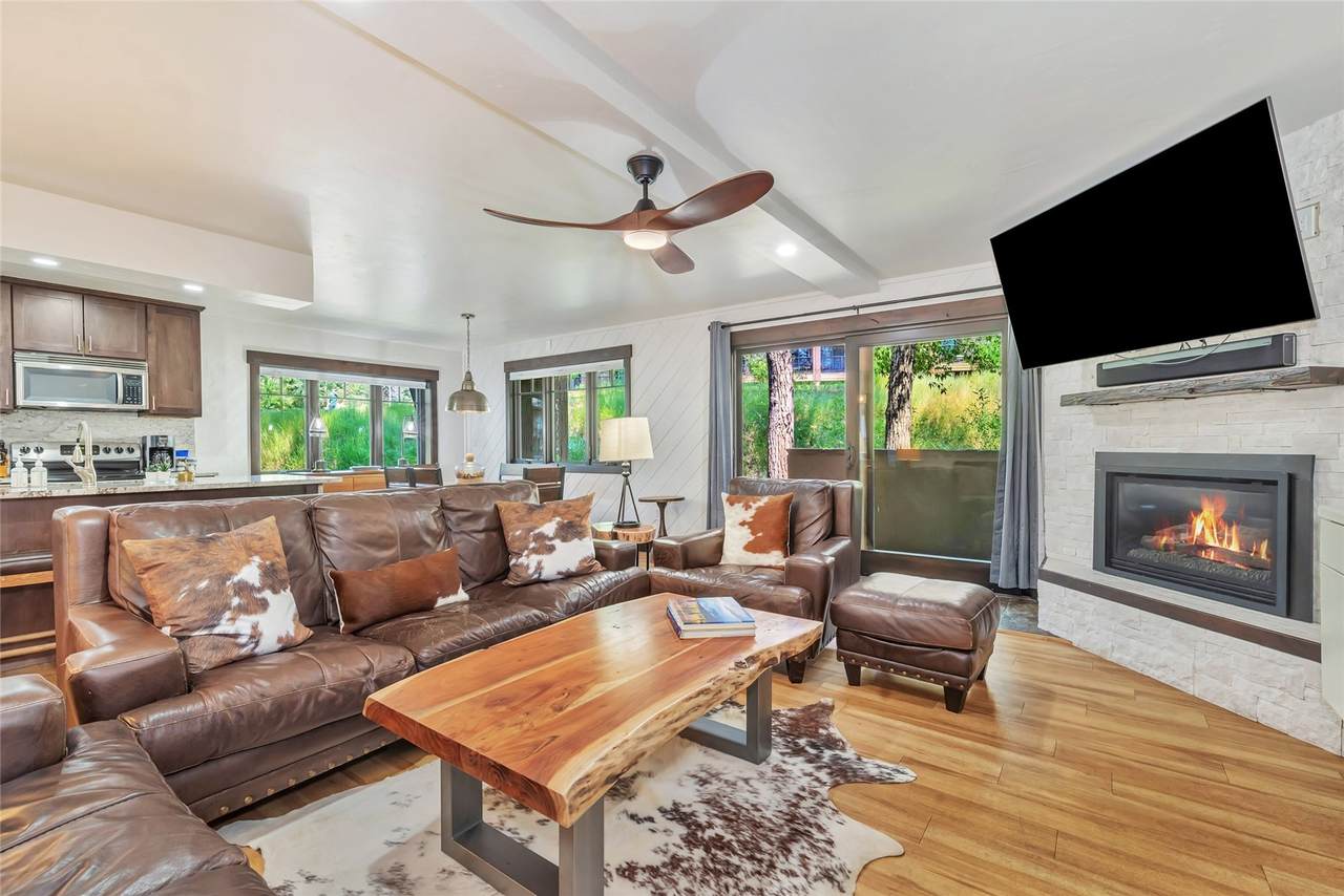 2355 Apres Ski Way - Photo 1