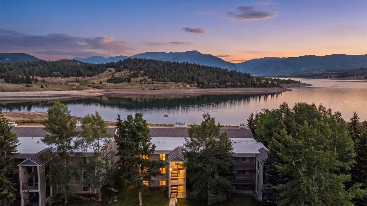 32 Corinthian Circle - Photo 1
