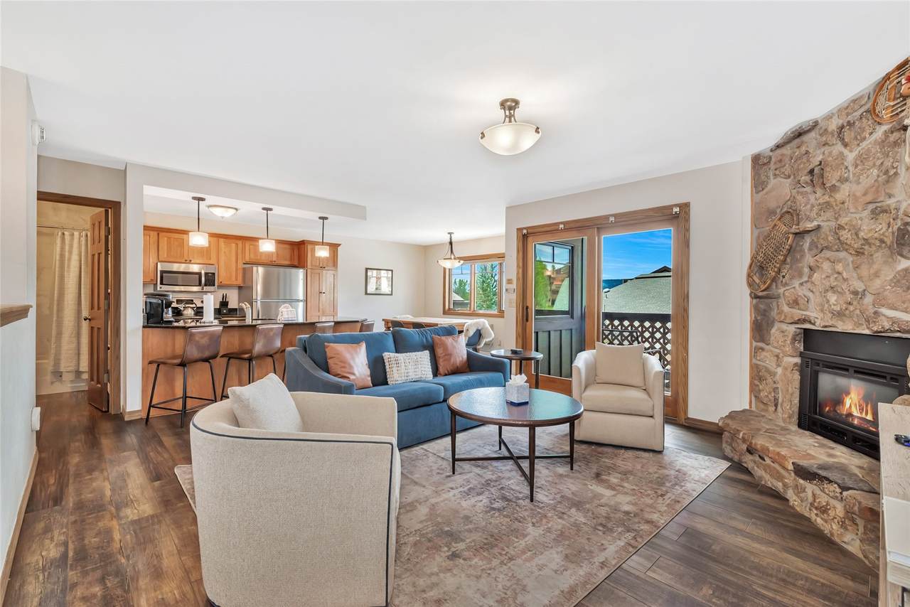 2305 Apres Ski Way - Photo 1