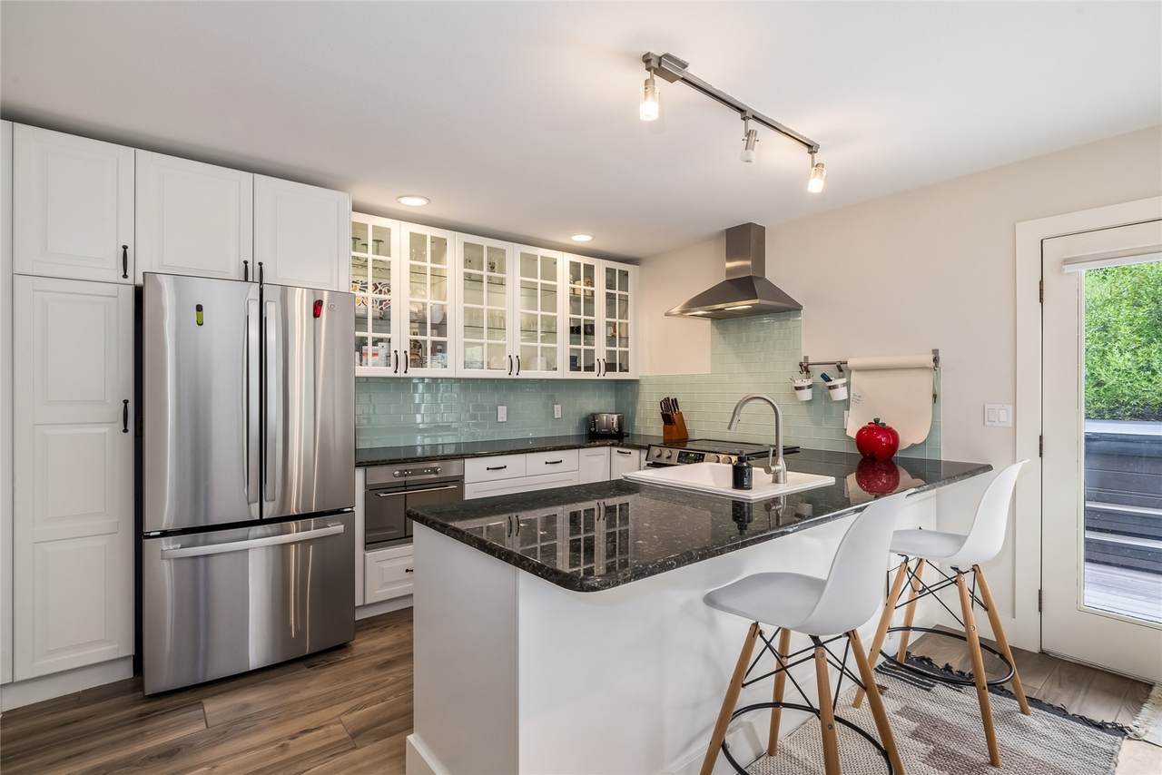 196 Wellington Road - Photo 1
