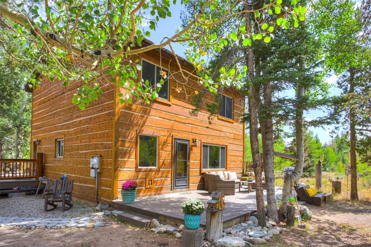 128 Willow Lane - Photo 1