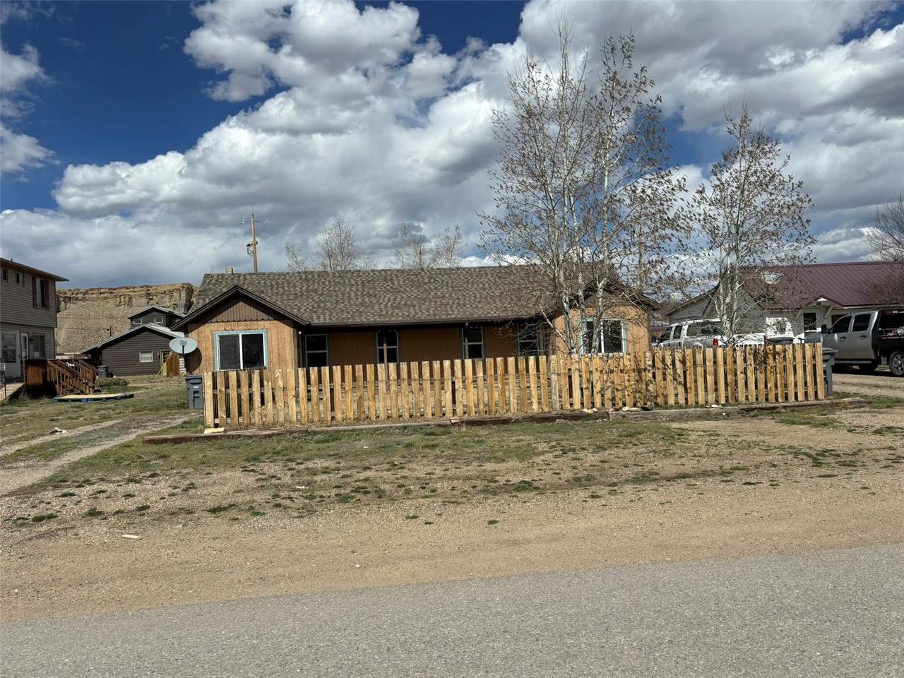 901, 903 Central Avenue - Photo 1