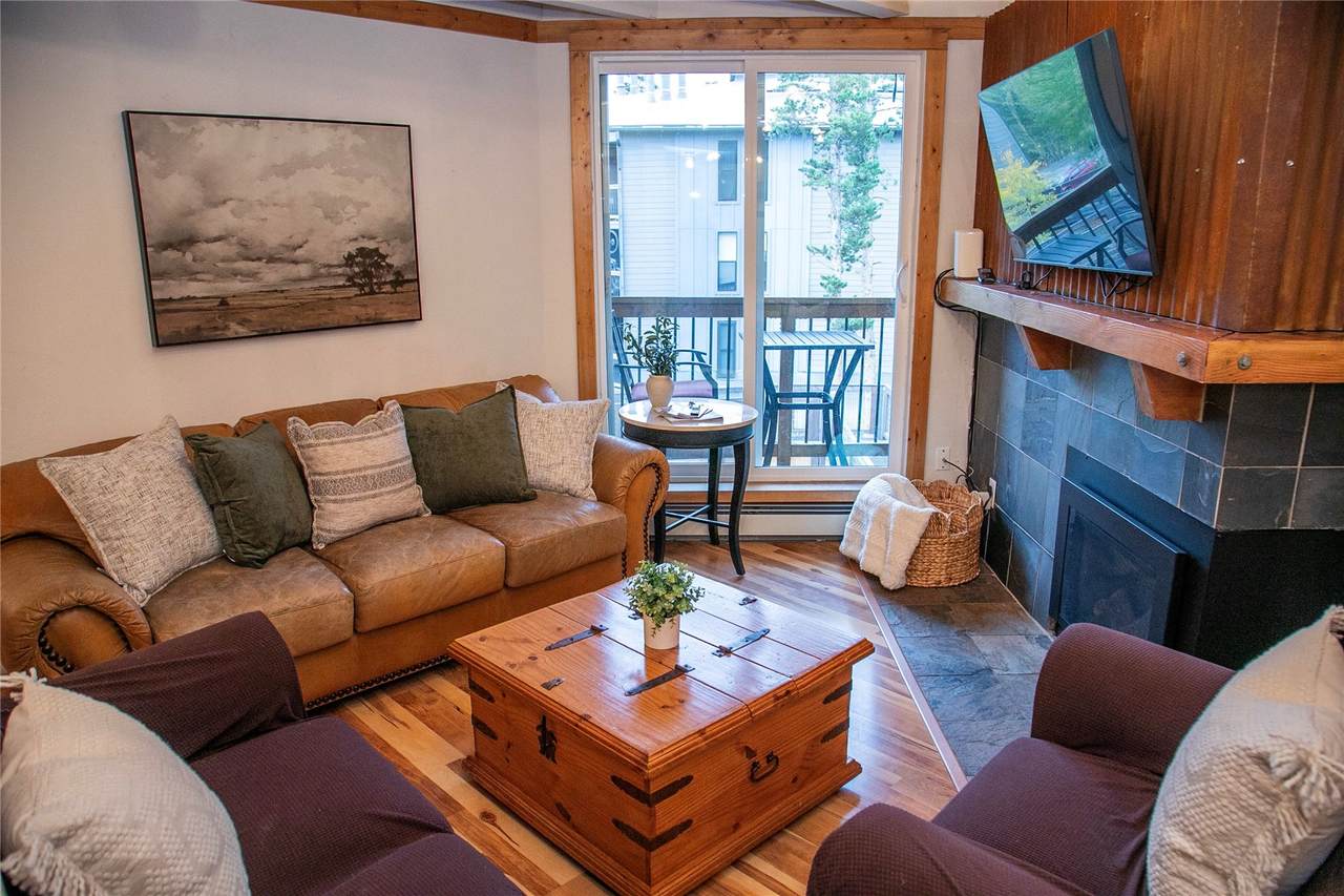 2200 Lodgepole Circle - Photo 1