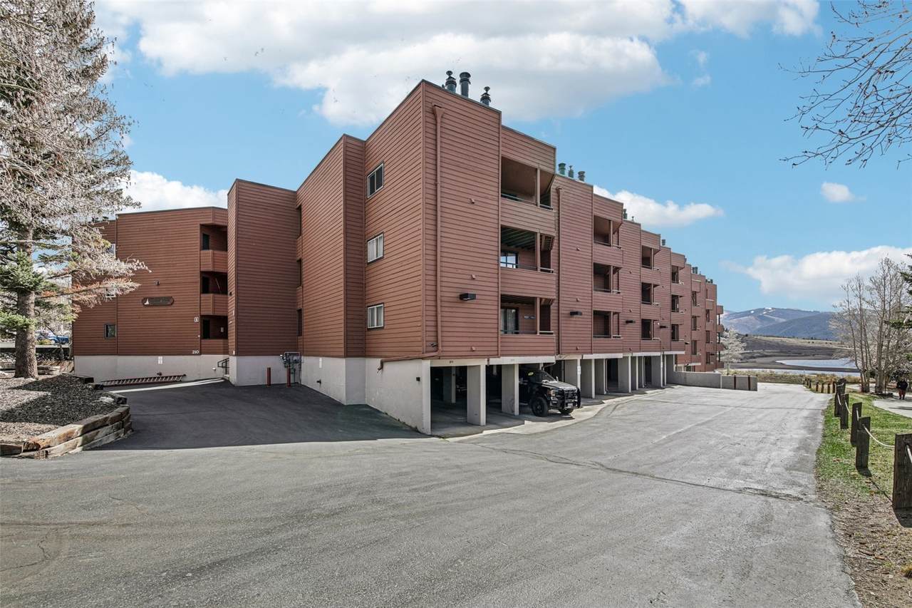 200 La Bonte Street - Photo 1