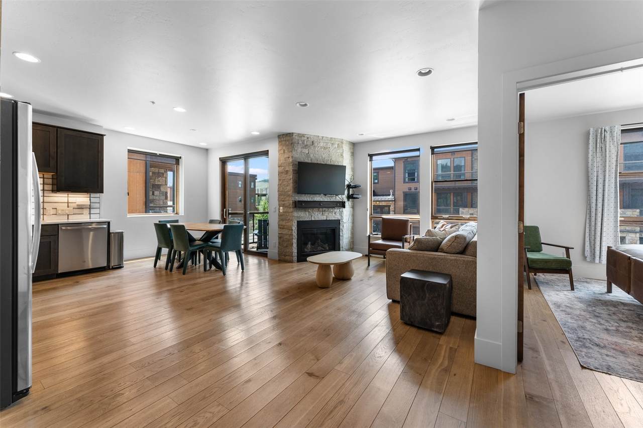 1080 Blue River Parkway - Photo 1