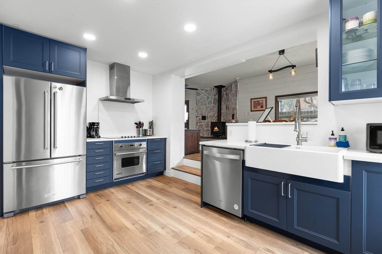 450 Grand Street - Photo 1
