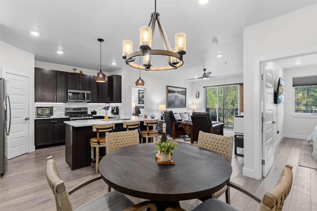 75 Clearwater Way - Photo 1