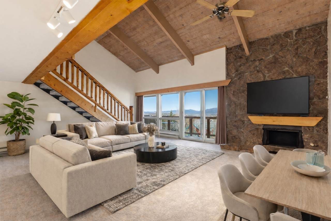 465 Tamarack Drive - Photo 1