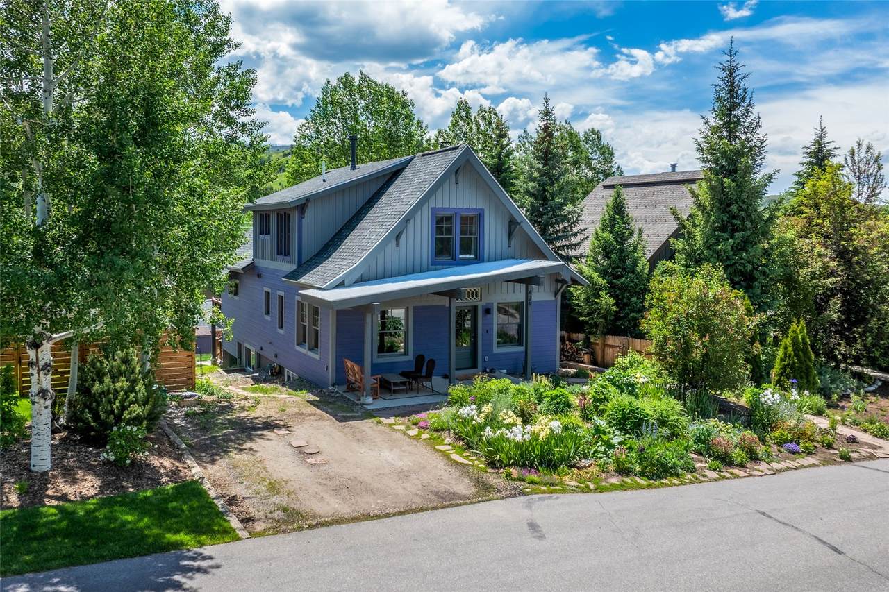 429 Pine Street - Photo 1