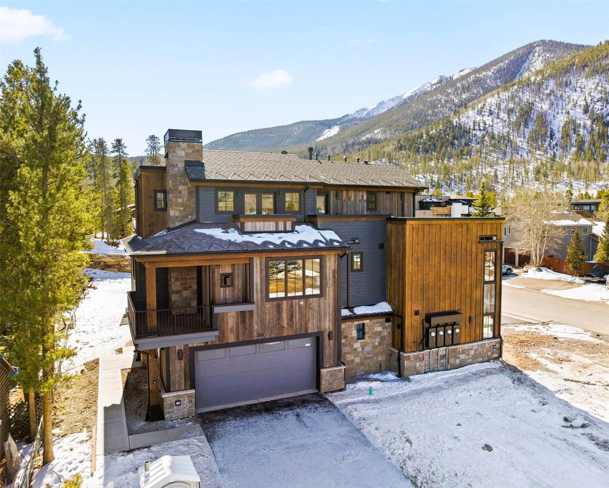 302 Teller Street - Photo 1
