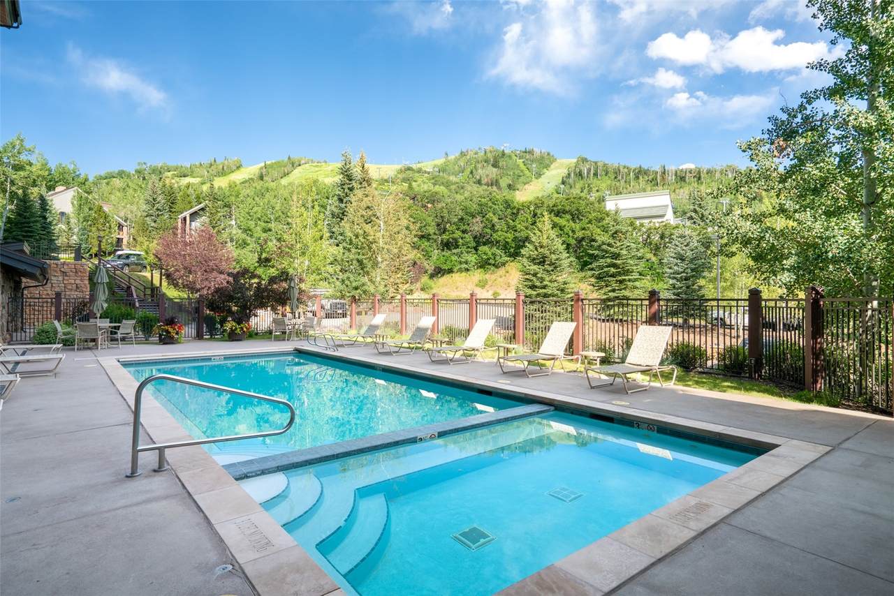 2420 Ski Trail Lane - Photo 1