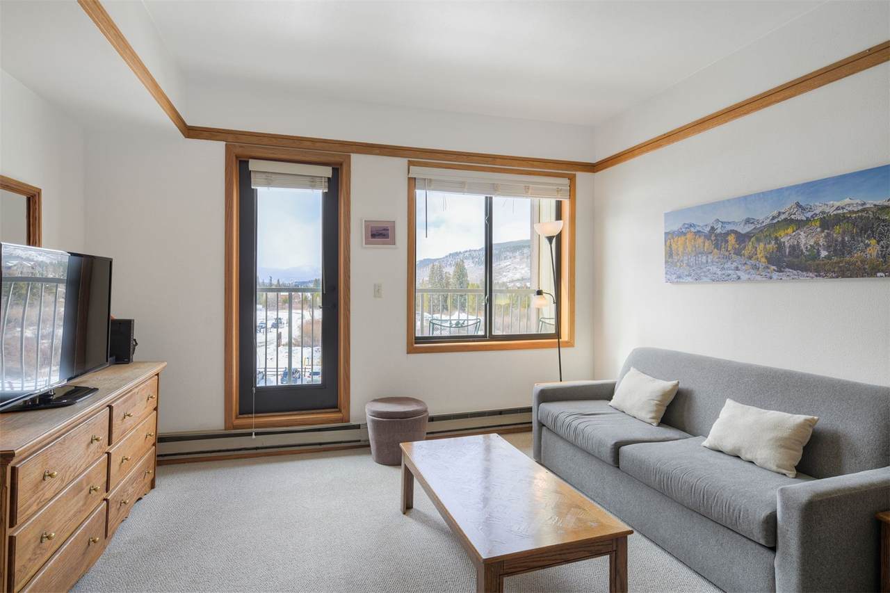 1211 Keystone Road - Photo 1