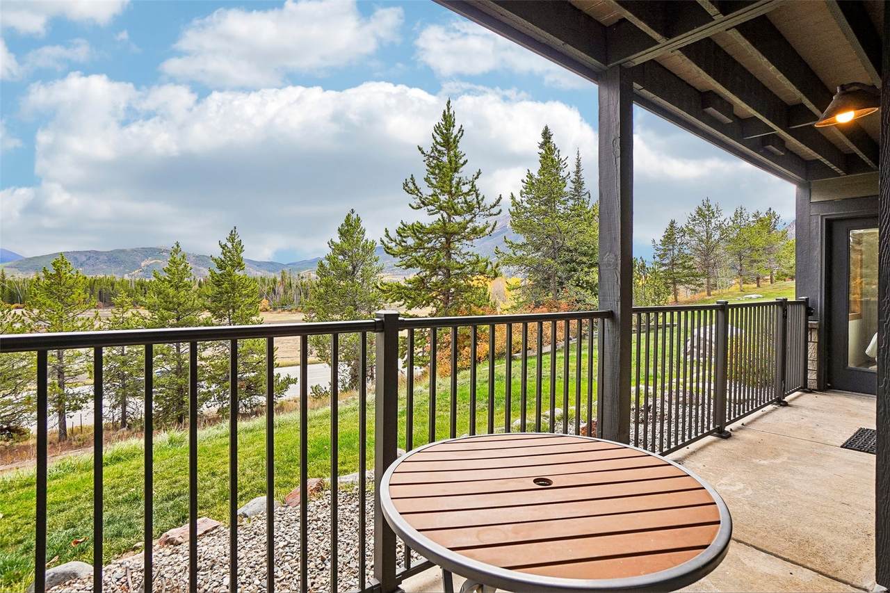 1620 Lakeview Terrace - Photo 1