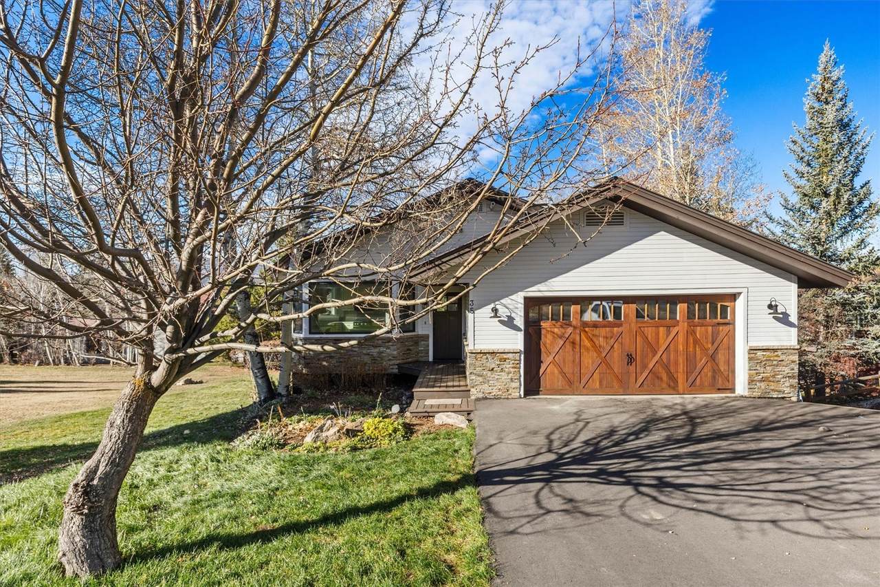 35 Steamboat Boulevard - Photo 1
