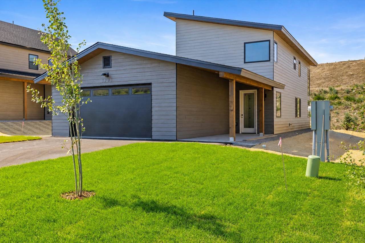 3223 Emerson Trail - Photo 1
