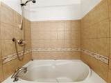 305 Park Avenue - Photo 18