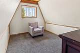 944 Falcon Road - Photo 33
