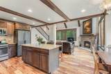 554 Lakeview Drive - Photo 3