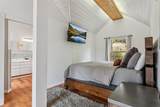 2028 Redhill Road - Photo 17