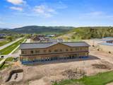 2110 Taxi Way - Photo 4