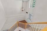 921 Fairview Boulevard - Photo 9