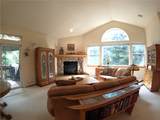 928 Lakepoint Circle - Photo 3