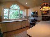 928 Lakepoint Circle - Photo 10