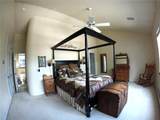 928 Lakepoint Circle - Photo 12