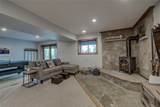 689 American Way - Photo 30