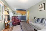 980 Lakepoint Drive - Photo 5