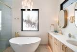 33200 Meadow Creek Drive - Photo 19