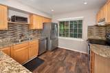 980 Lakepoint Drive - Photo 4