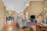 1224 Circle 73 - Photo 4