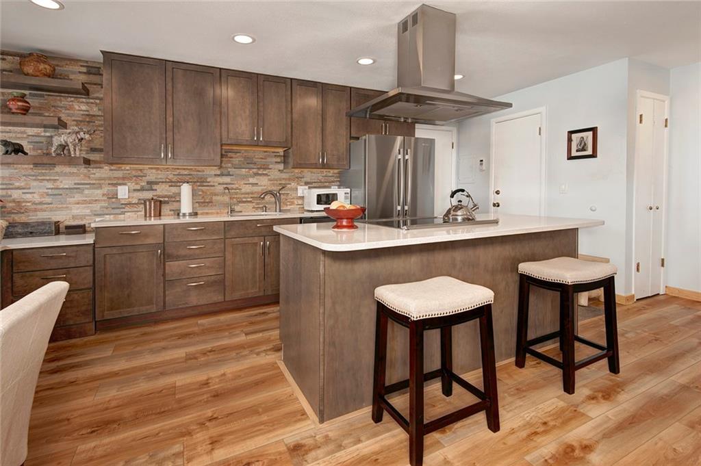240 La Bonte Street - Photo 1
