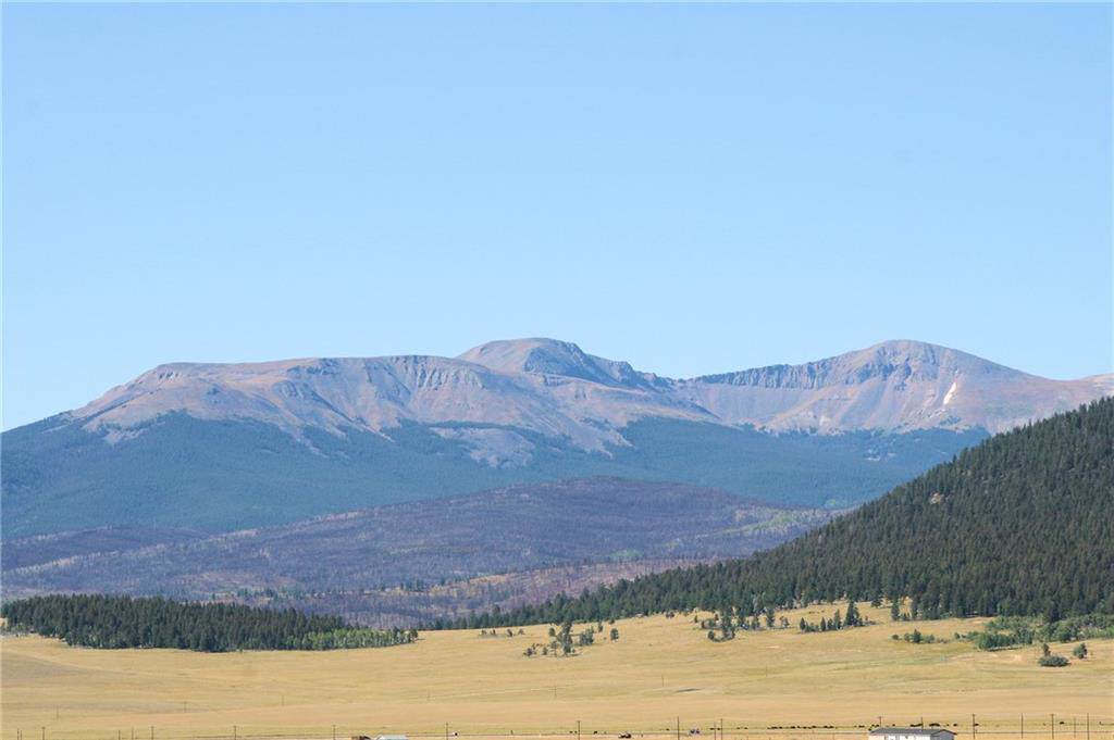 954 Kokanee Road - Photo 1