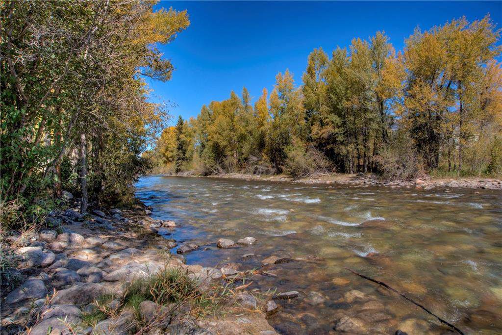 930 Blue River Parkway - Photo 1