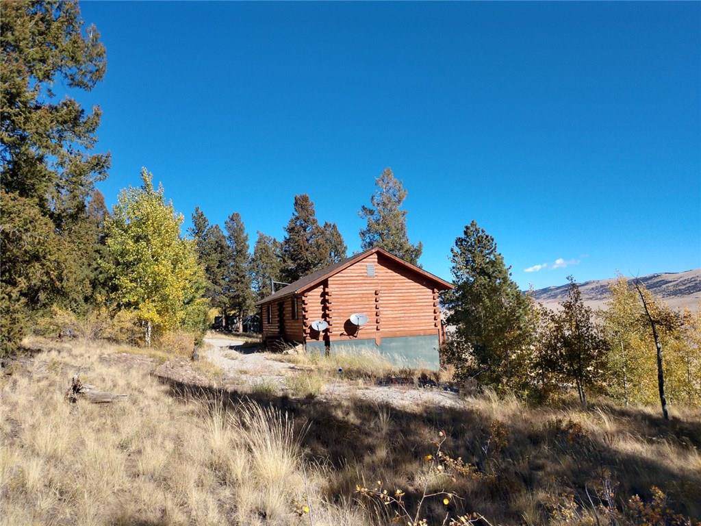 1544 Redhill Road - Photo 1