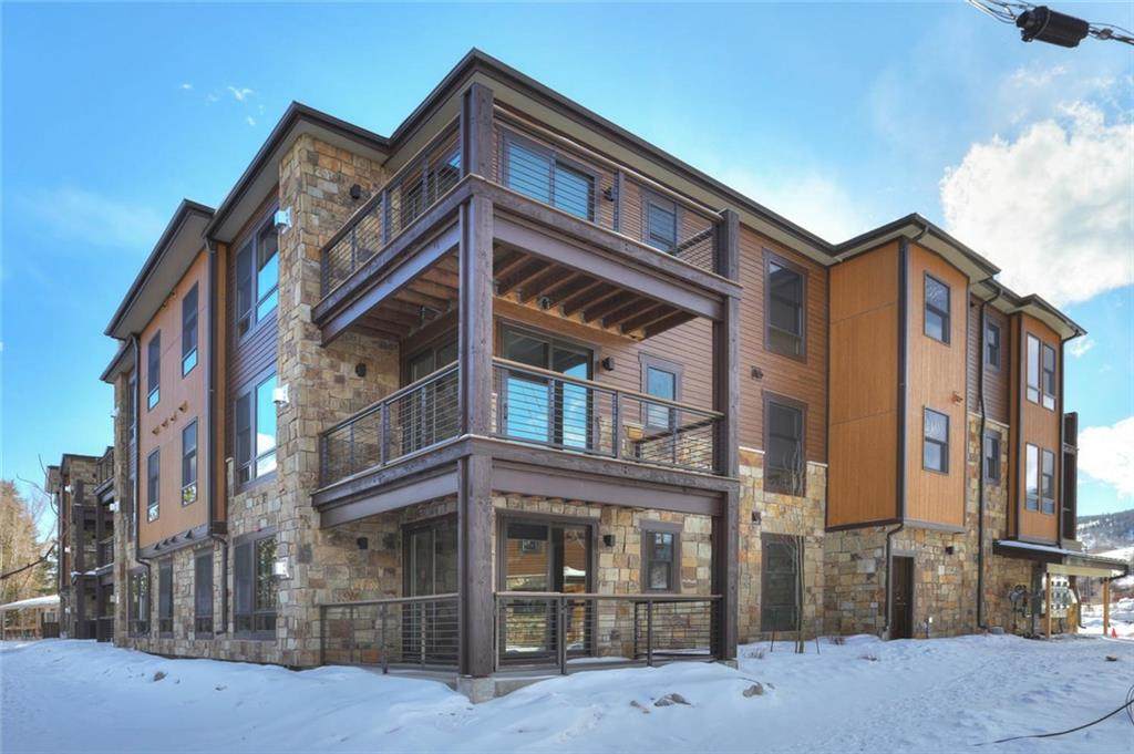 1060 Blue River Parkway - Photo 1